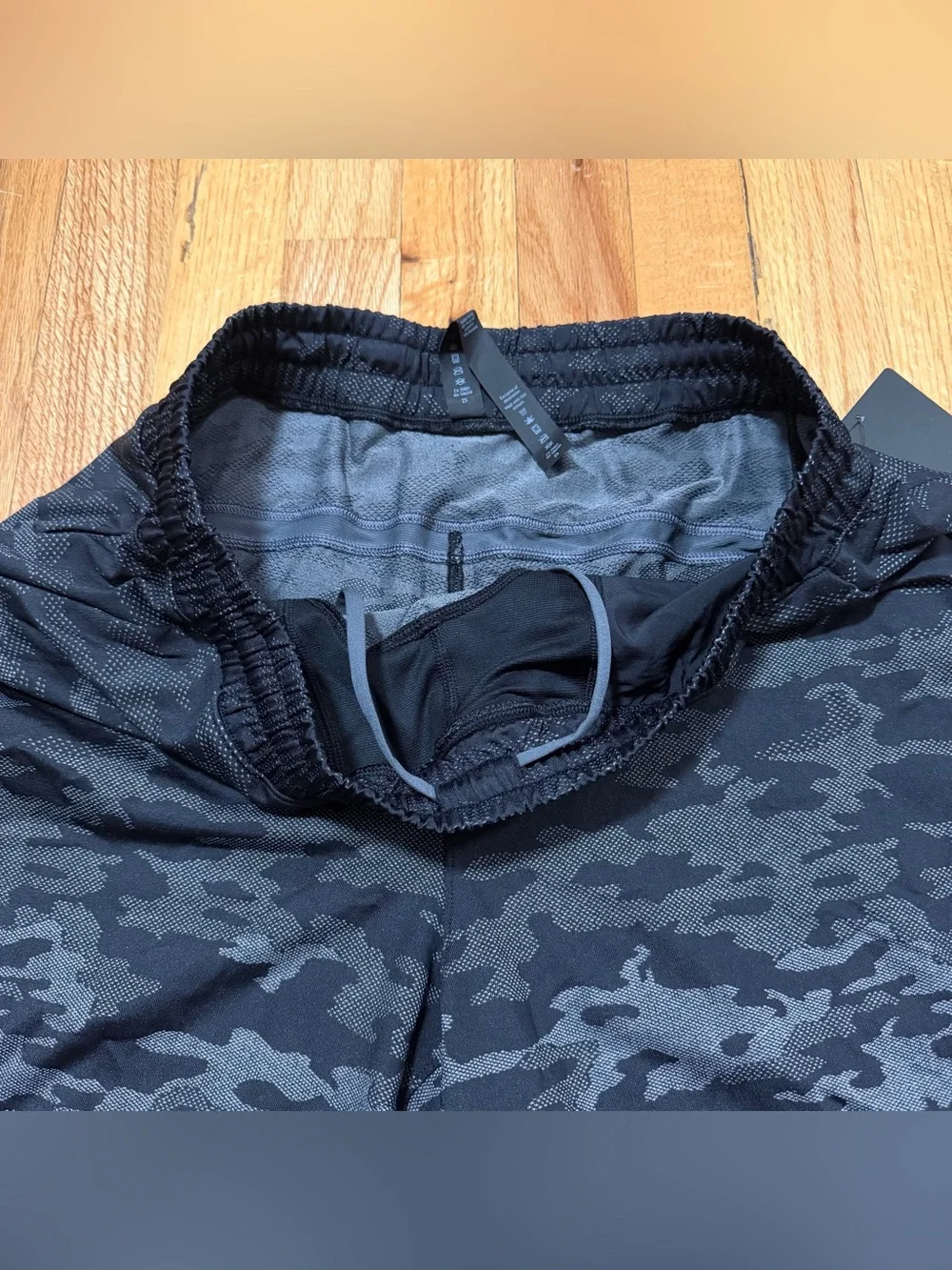 Lululemon Pace Breaker Short 7” Size L